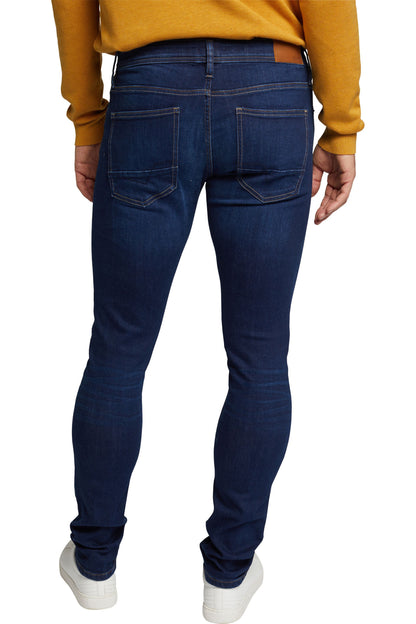 Organic Cotton Jeans mit recyceltem Material