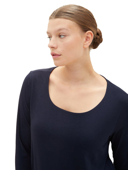 Plus Size - Langarmshirt mit Karree Ausschnitt