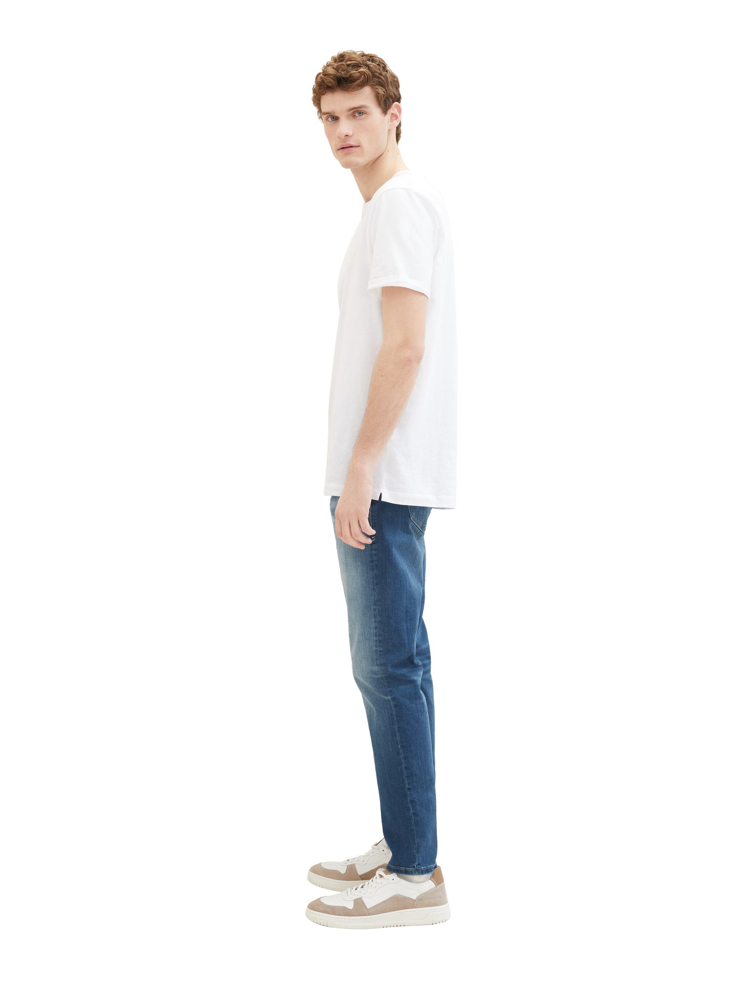 Regular Tapered Jeans mit recycelter Baumwolle