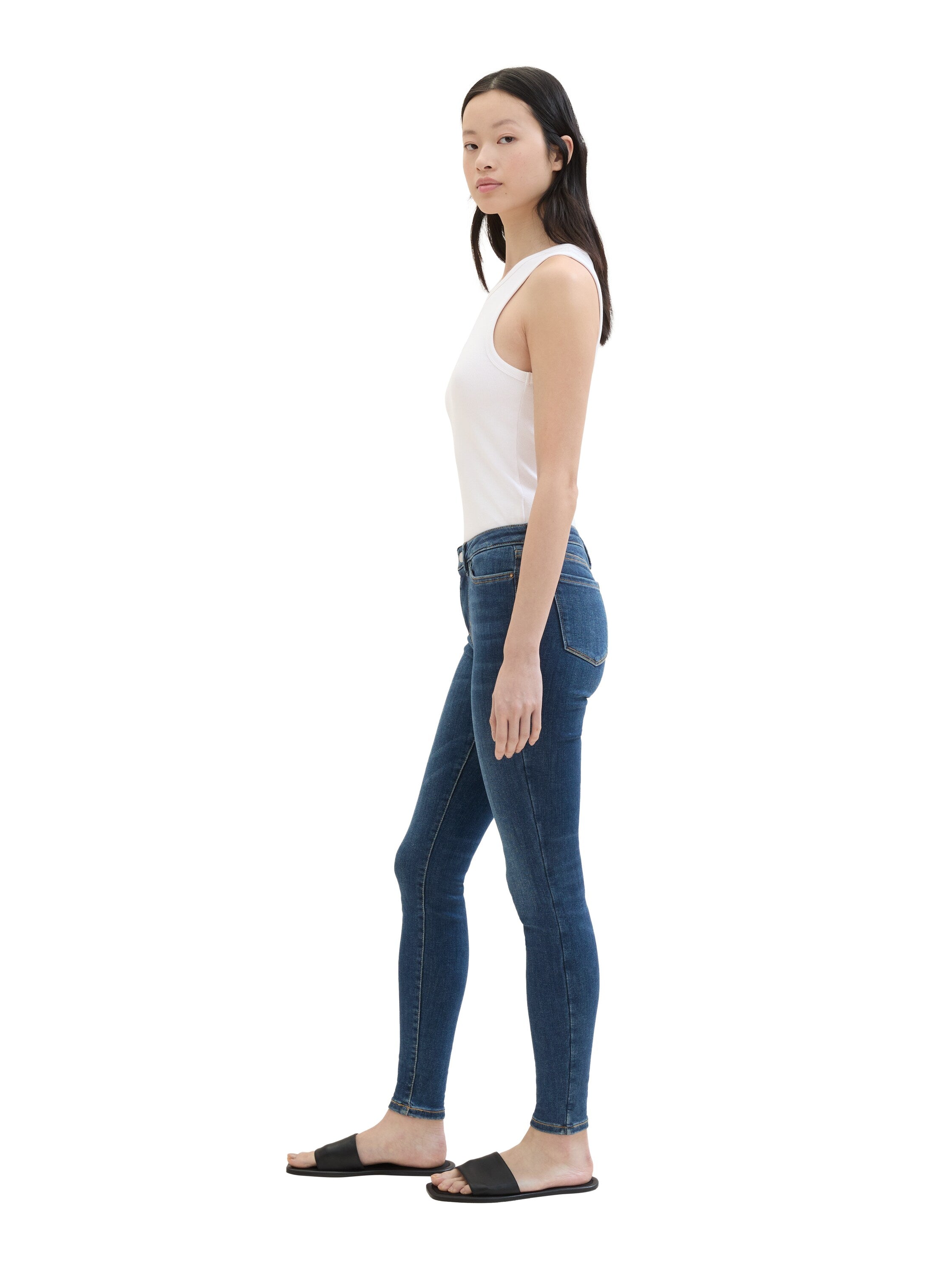 Nela Extra Skinny Jeans