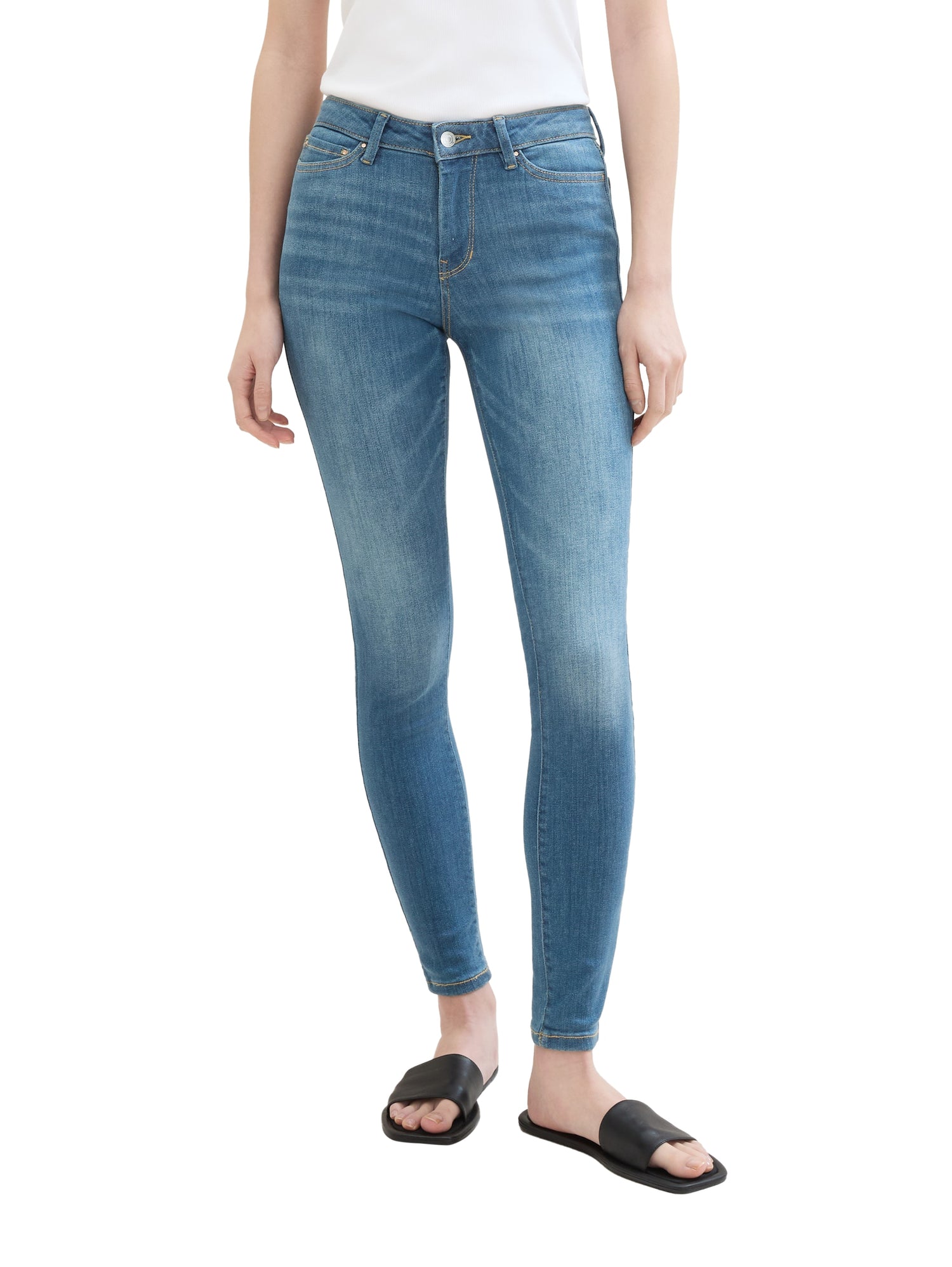 Nela Extra Skinny Jeans