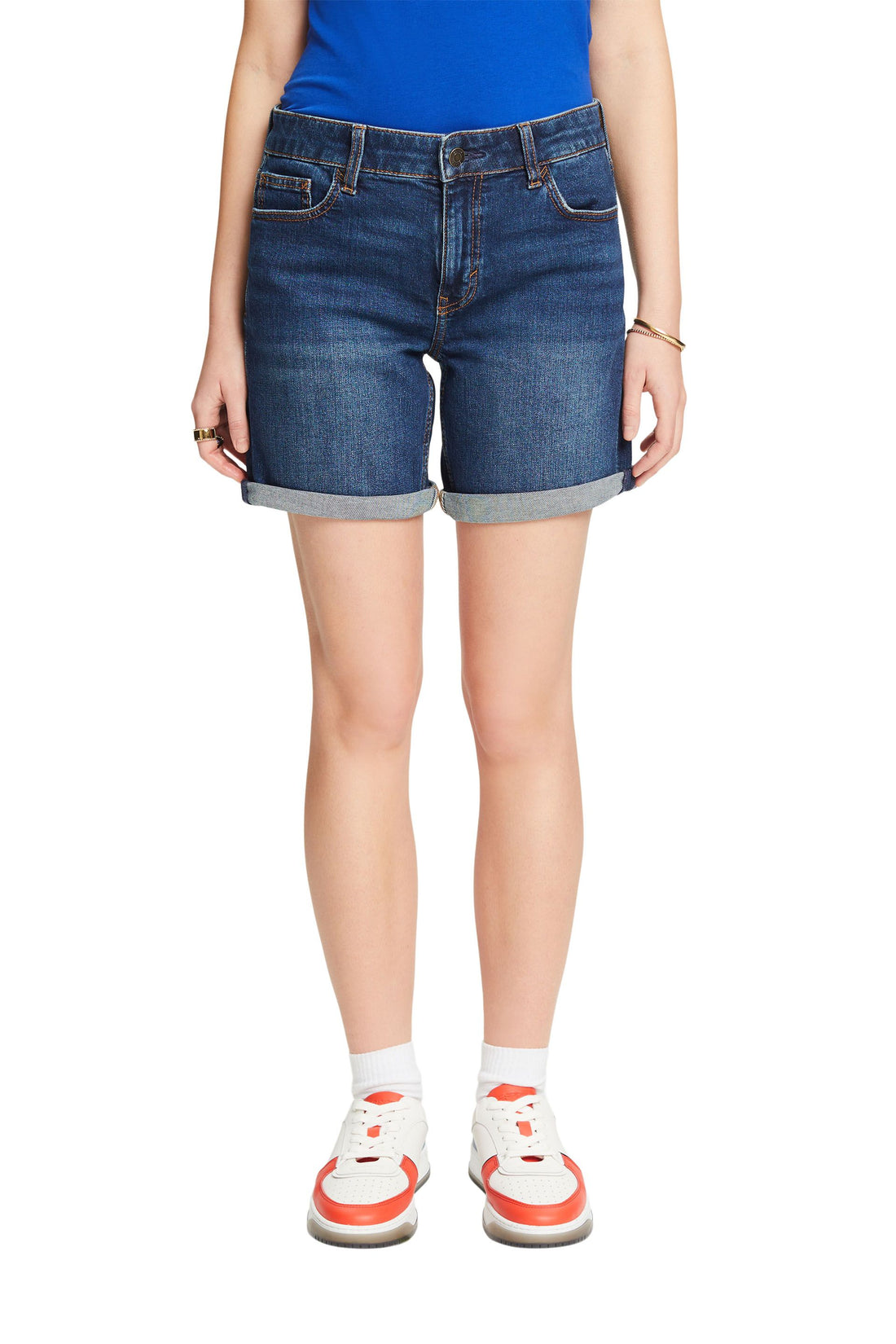 Normal geschnittene Shorts mit mittelhohem Bund