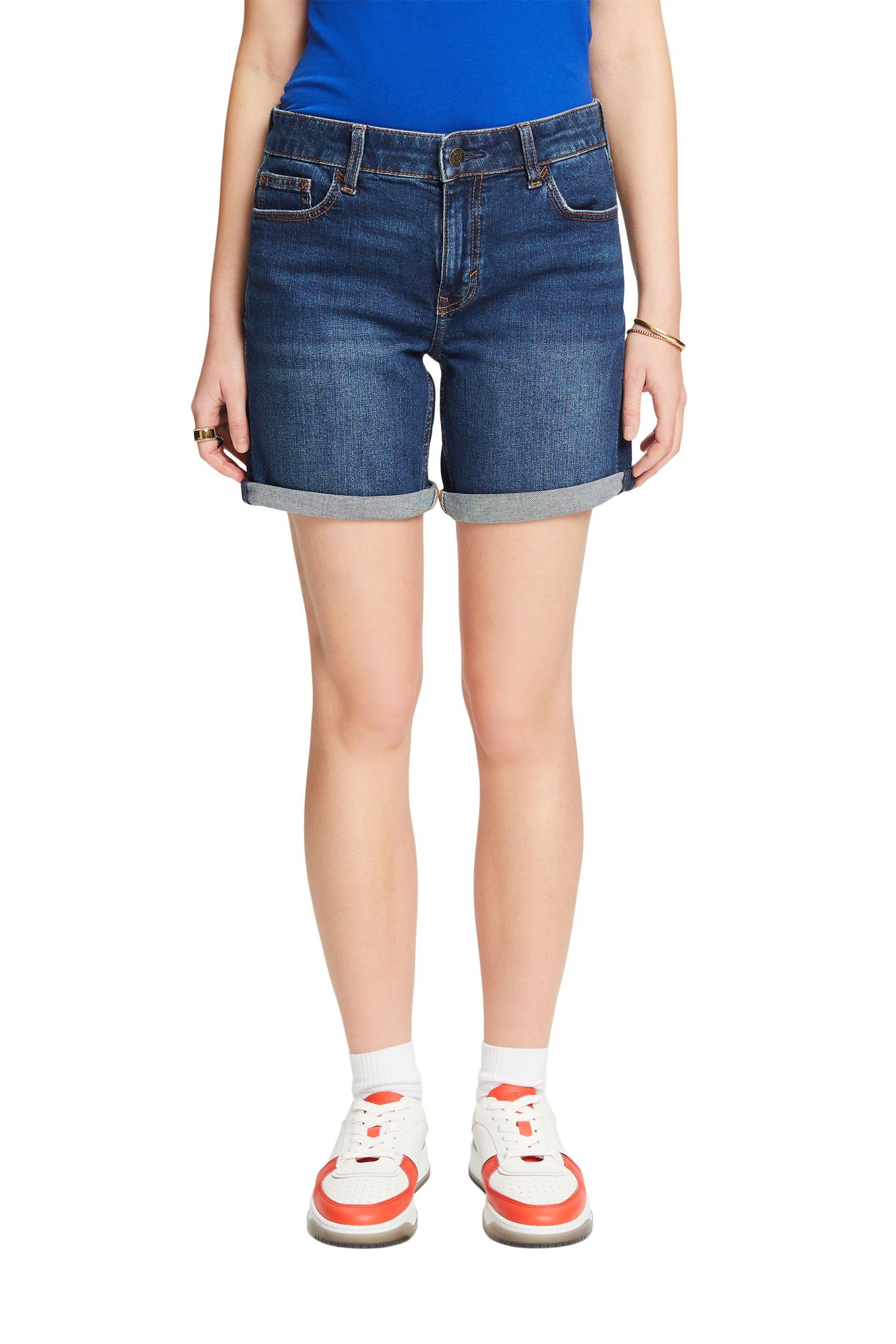 Normal geschnittene Shorts mit mittelhohem Bund