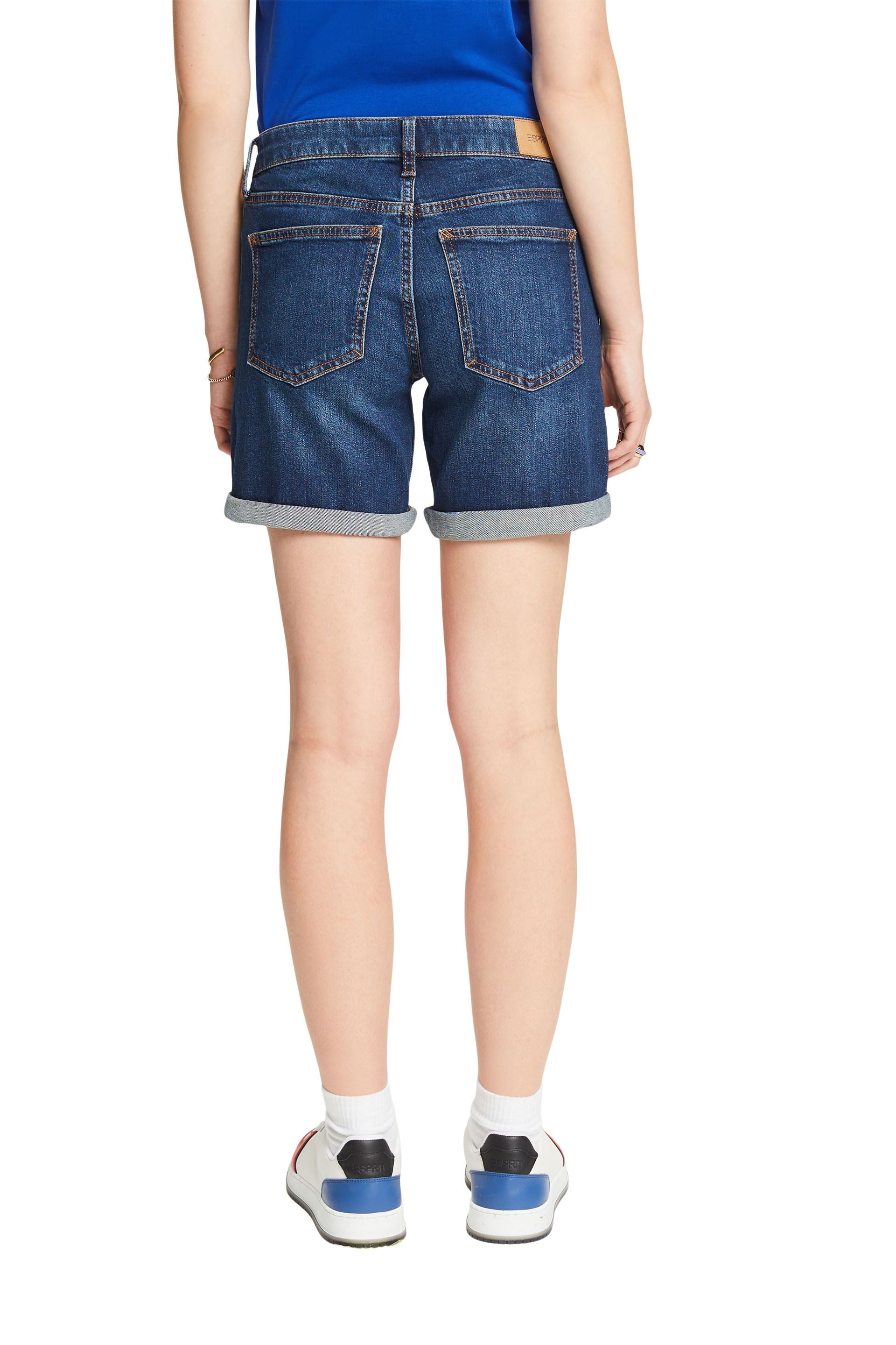 Normal geschnittene Shorts mit mittelhohem Bund