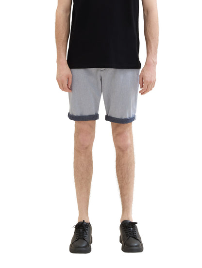 Slim Chino Shorts mit Gürtel