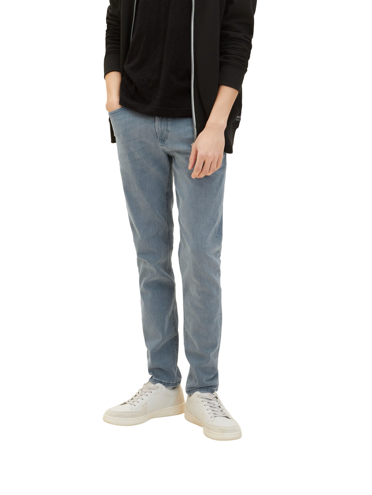 Tapered Slim Jeans