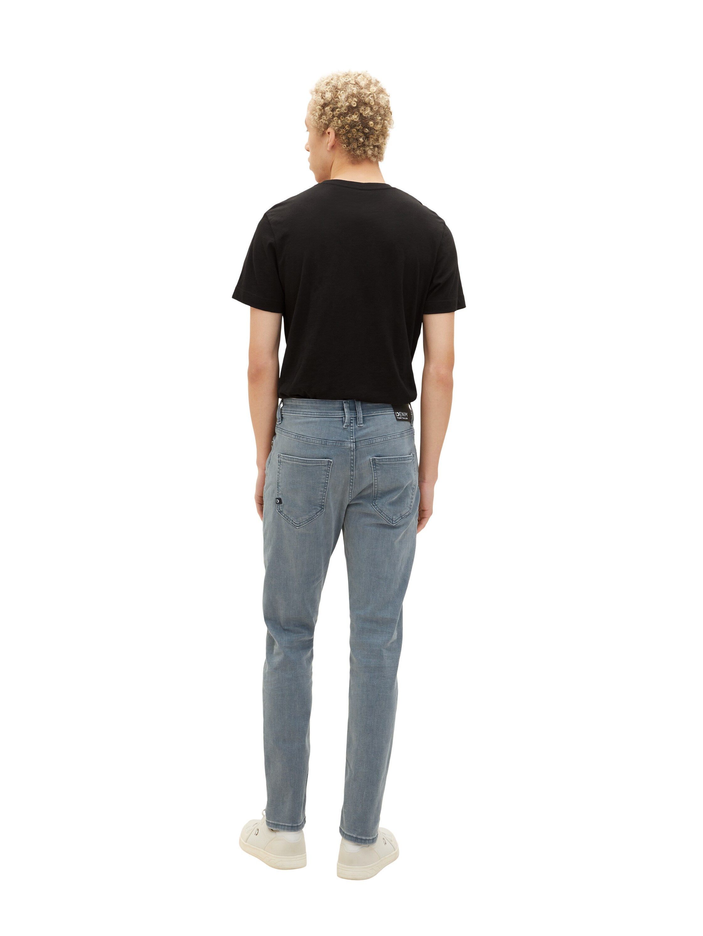 Tapered Slim Jeans