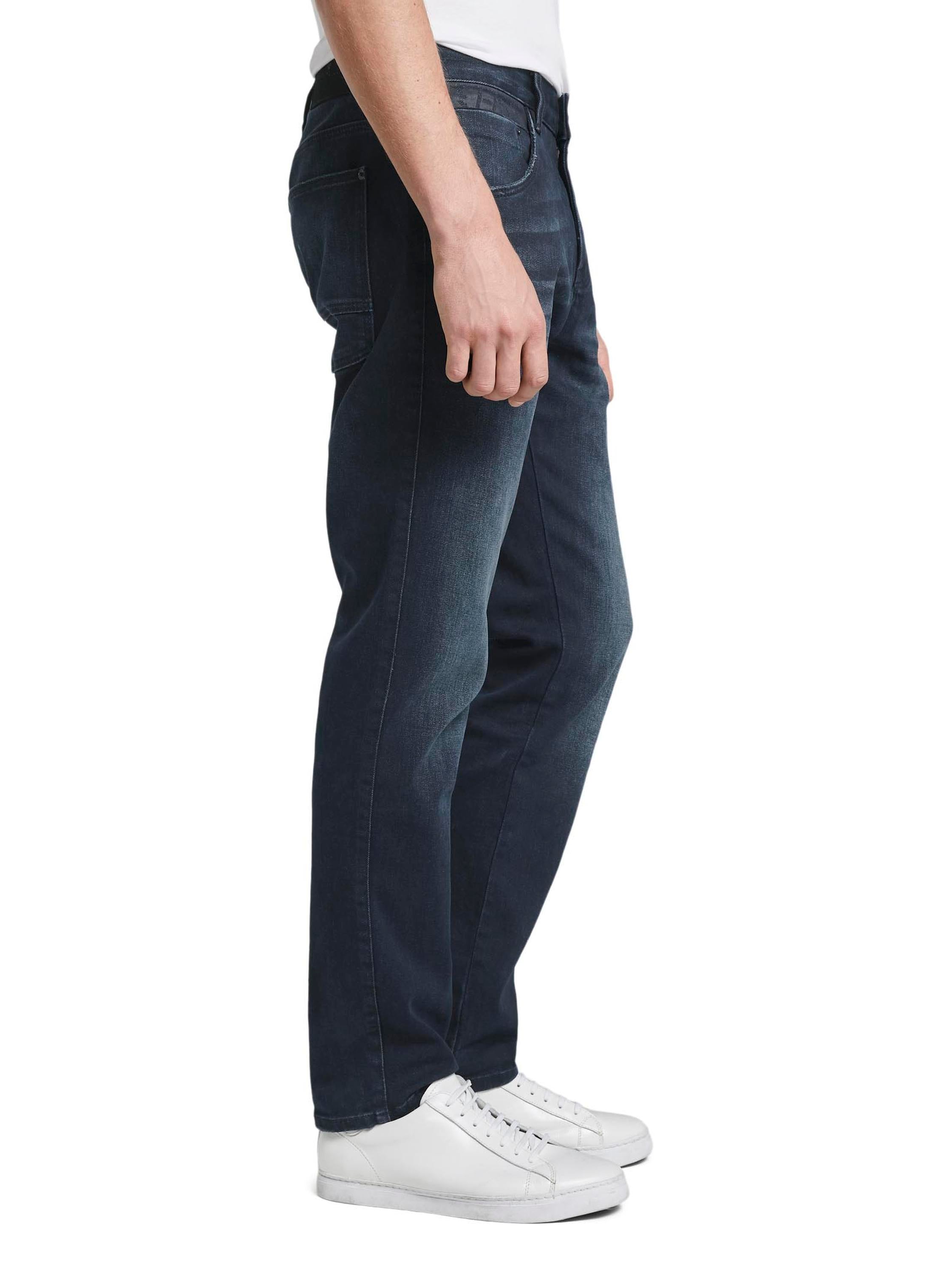 Josh Regular Slim Jeans