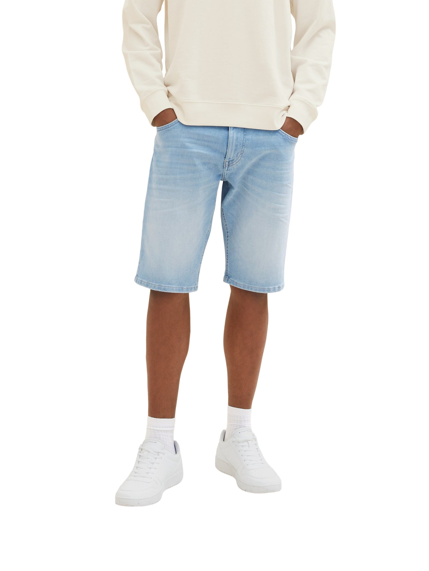 Josh Regular Slim Shorts