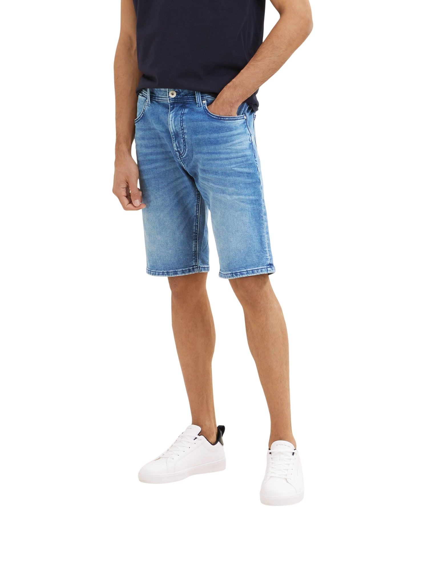 Josh Regular Slim Shorts