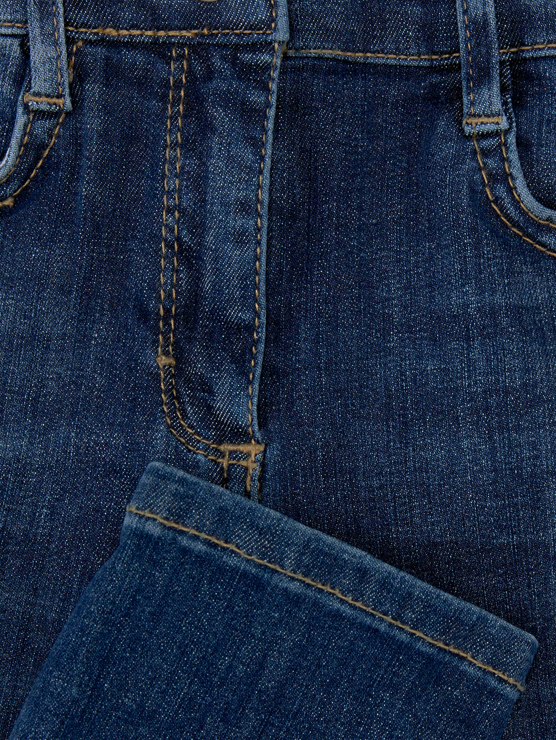 Jeans mit Waschungsdetails