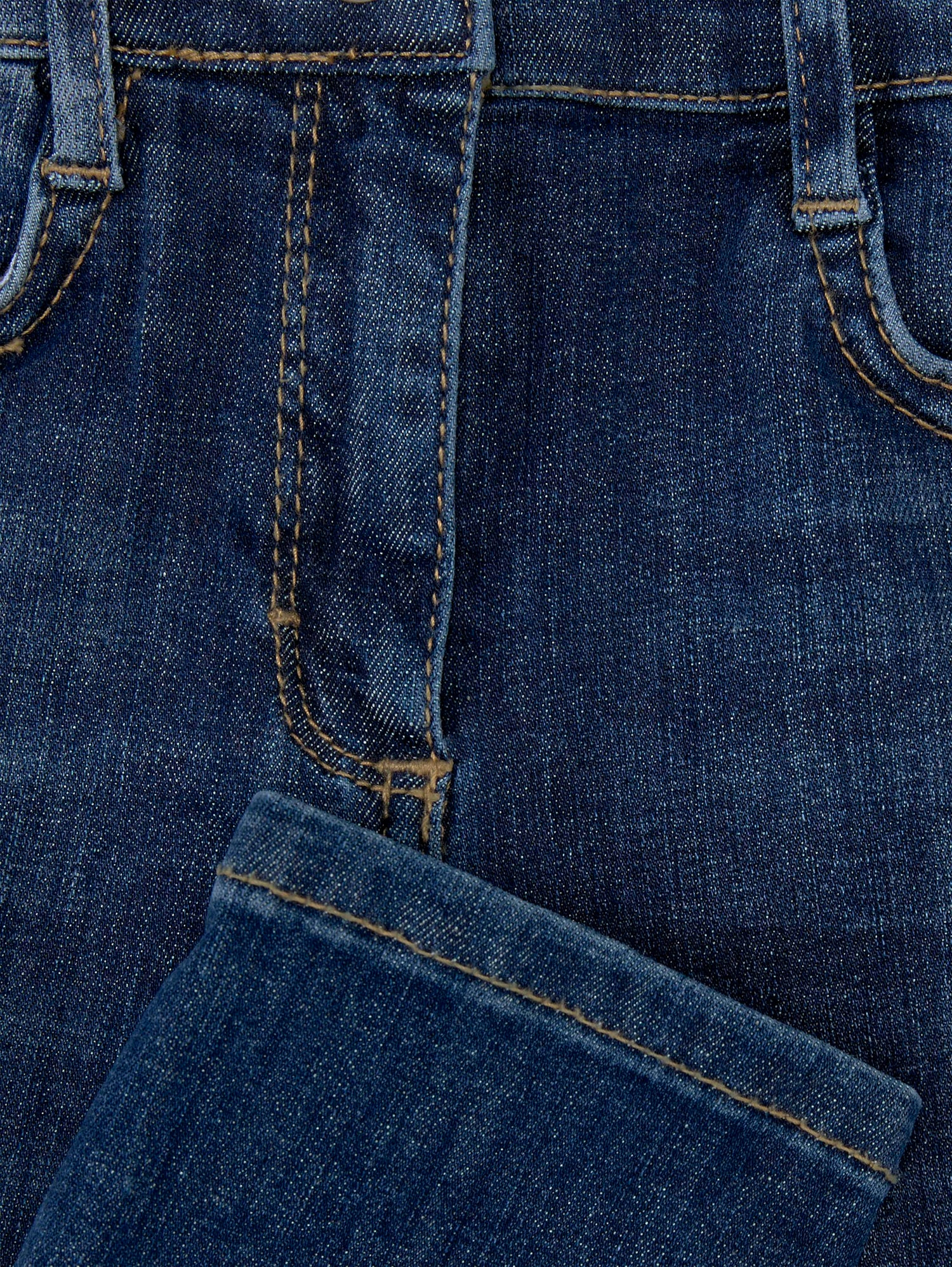 Jeans mit Waschungsdetails