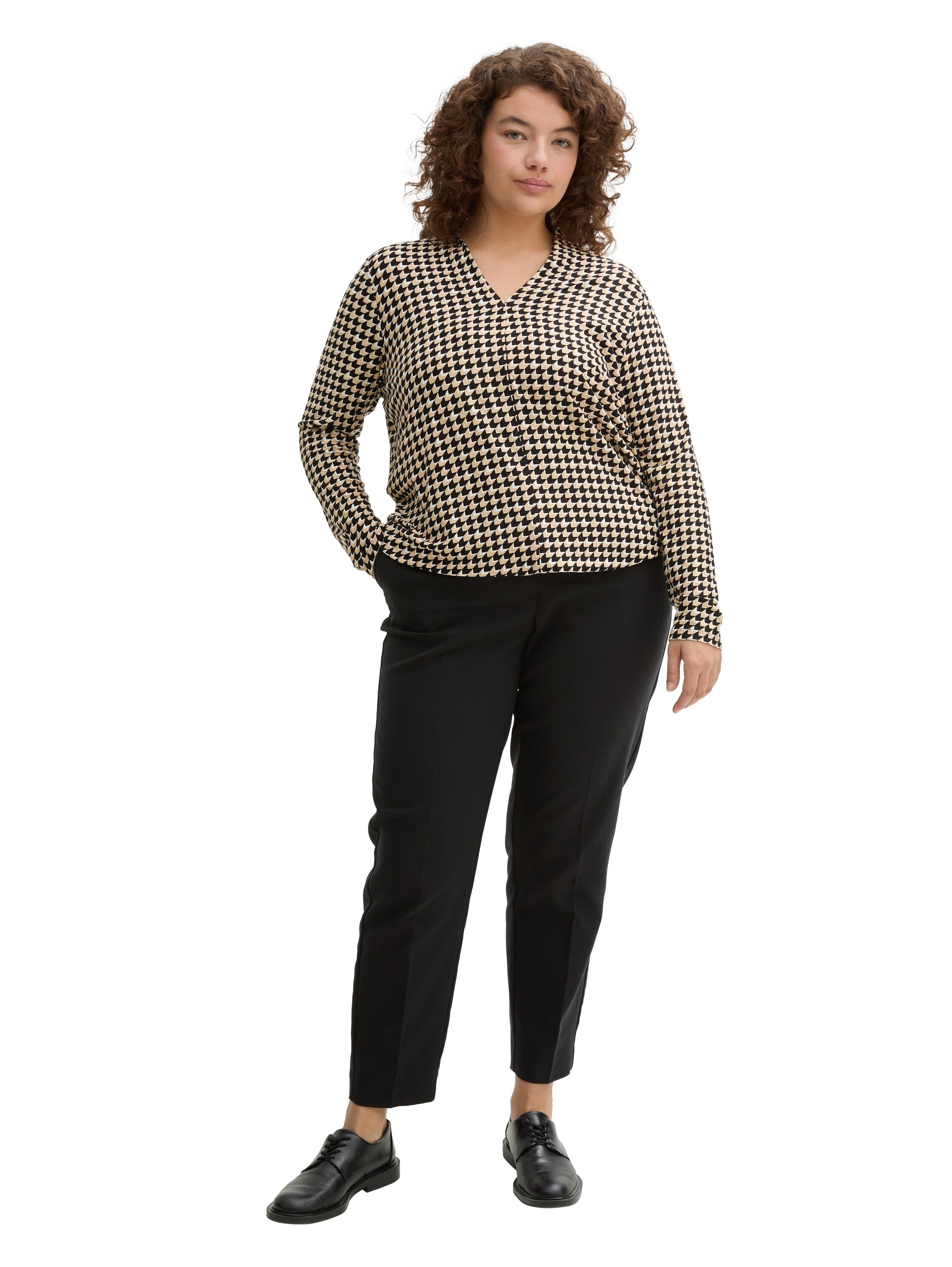 Plus Size - Longsleeve mit V-Ausschnitt